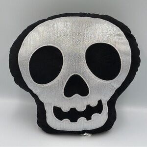 Halloween Skull Velvety Soft Throw Pillow Skeleton 2024 Black